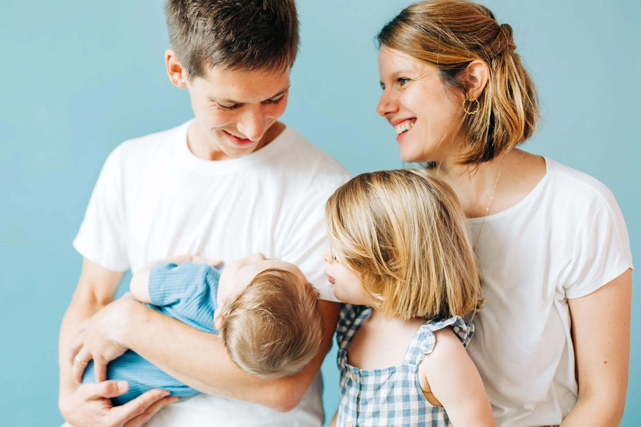 Studio La Faute aux Couleurs – Photographe spécialiste des tout-petits 🎈